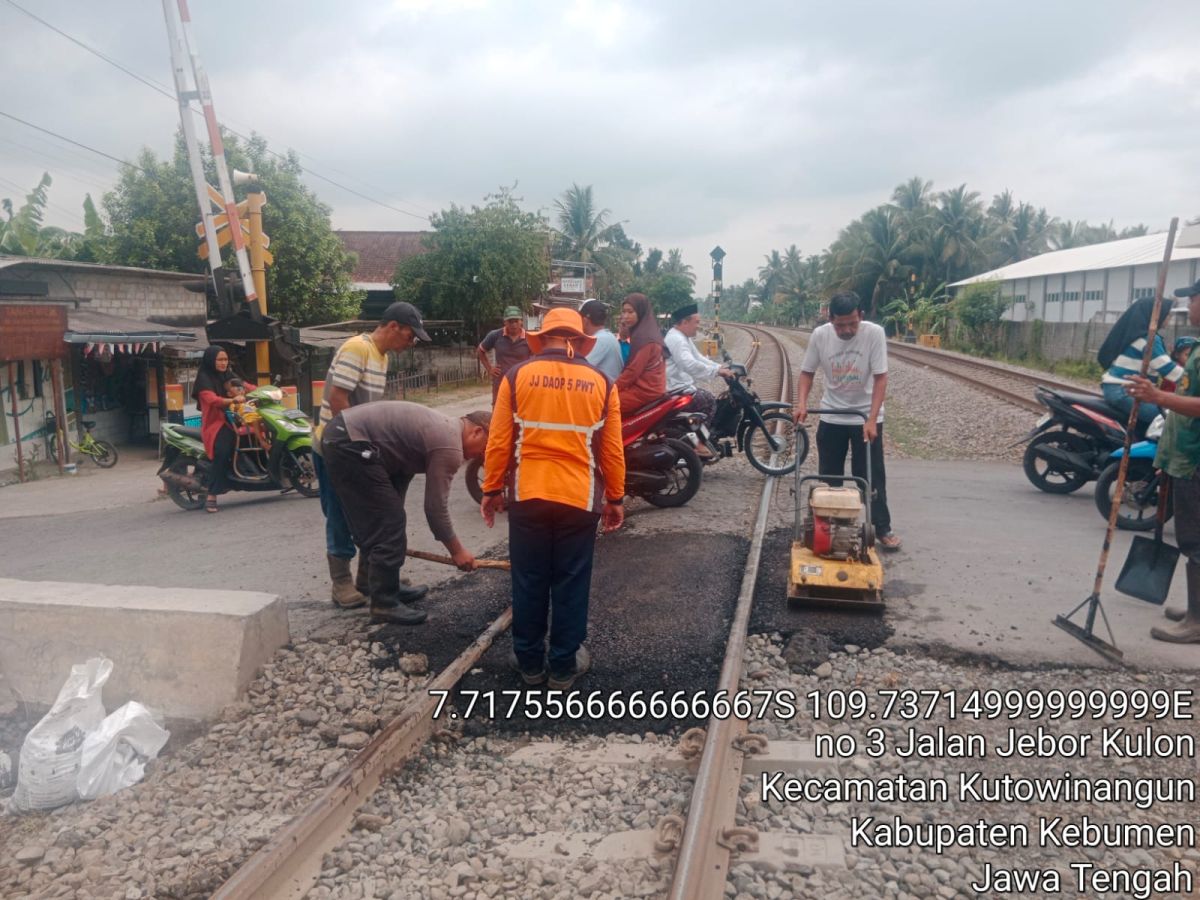 Perlintasan kereta